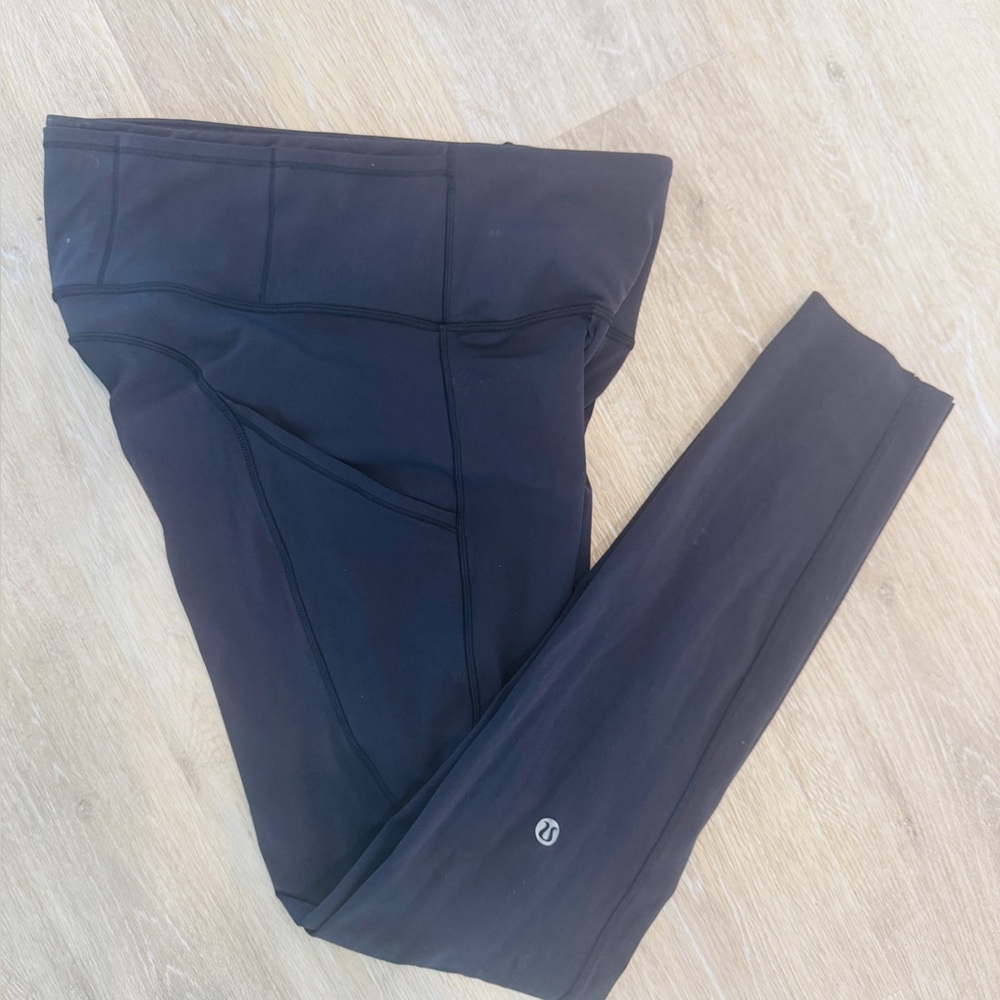 Lululemon Fast and Free Leggings, Black, 6, Pockets